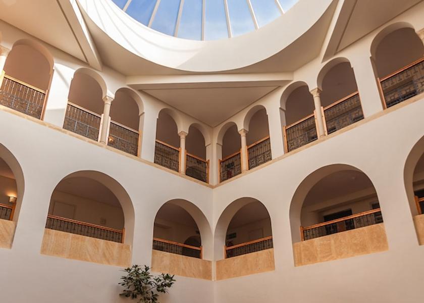  Midoun Interior Entrance