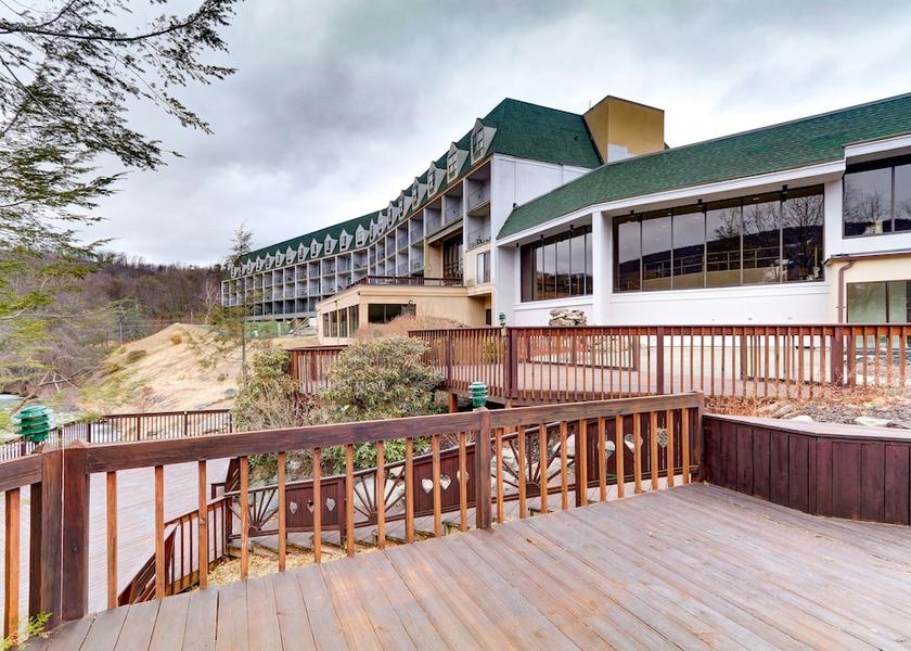 Pennsylvania Tannersville Property Grounds