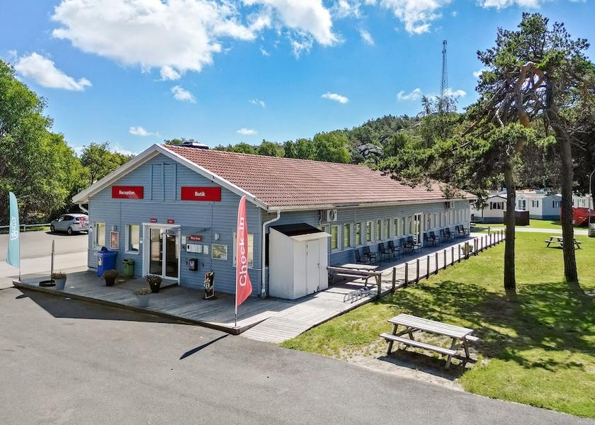 Västra Götaland County Torslanda Reception