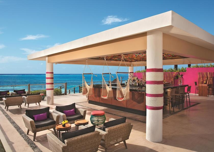Quintana Roo Puerto Morelos Bar (on property)