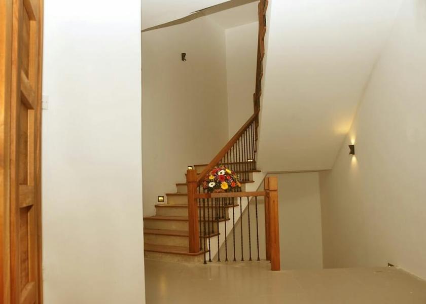 Gampaha District Kadawatha Staircase