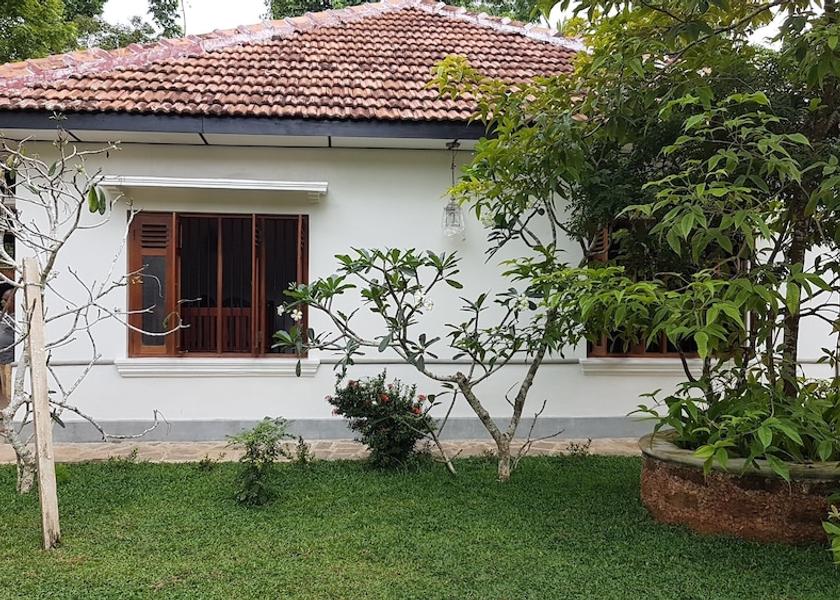 Galle District Induruwa Property Grounds