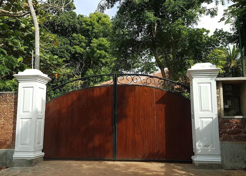 Galle District Induruwa Exterior Detail