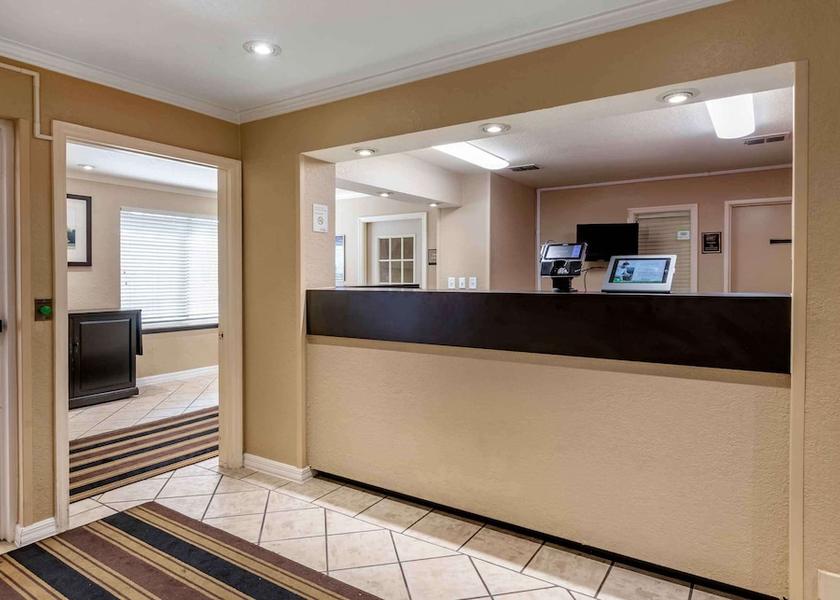 Florida Altamonte Springs Lobby
