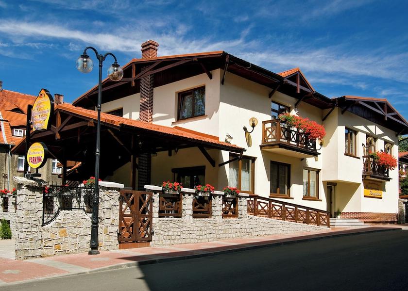 Lower Silesian Voivodeship Boguszow-Gorce Outdoor Dining