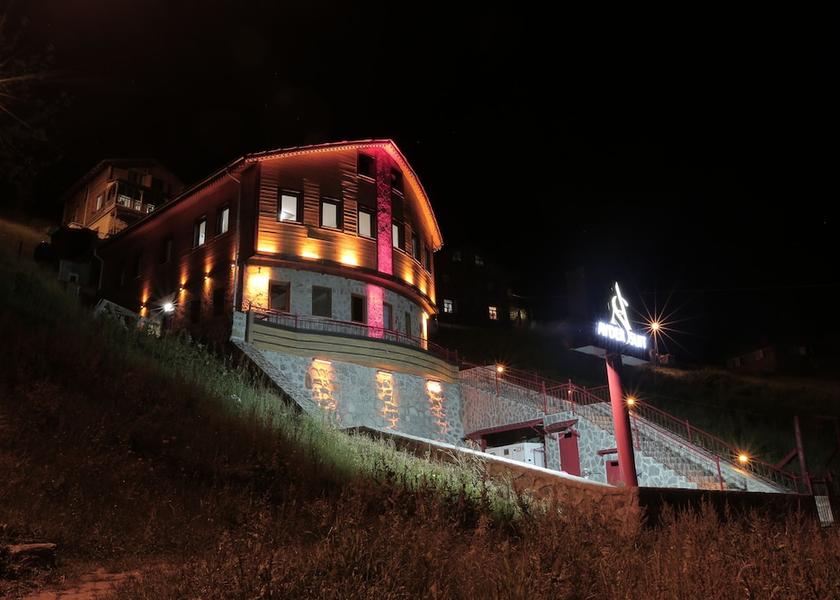 Rize Province Çamlıhemşin Front of property