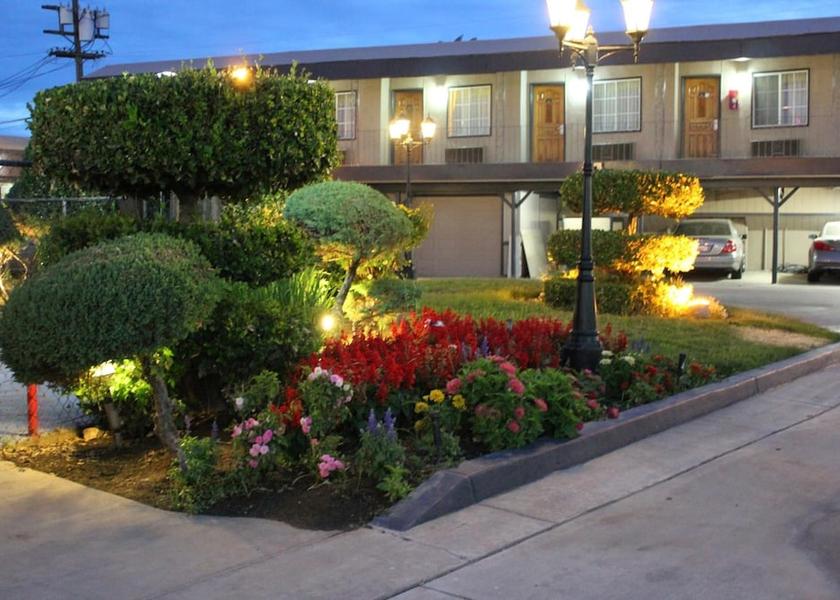 California Fresno Exterior Detail