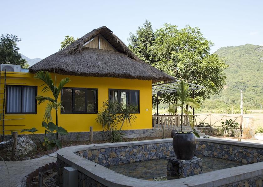 Hoa Binh Mai Chau Exterior Detail