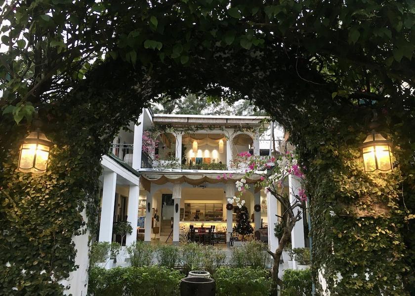 Quang Ninh Co To Facade