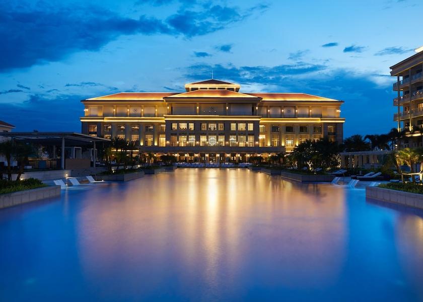 Thua Thien-Hue Da Nang Exterior Detail