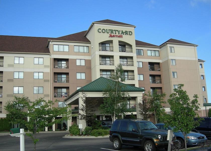 Pennsylvania Erie Exterior Detail