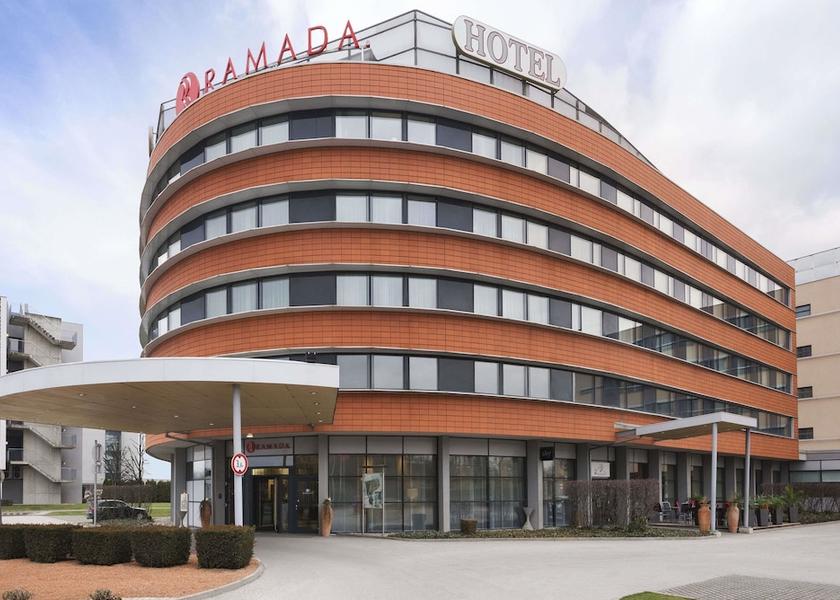 Styria Premstätten Exterior Detail