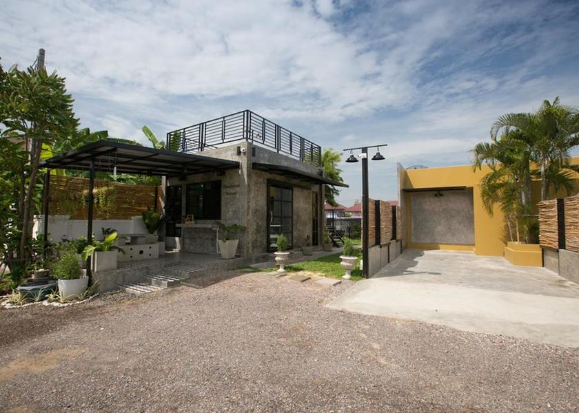 Phetchaburi Phetchaburi Property Grounds