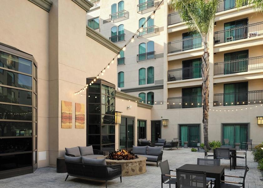 California Pasadena Terrace