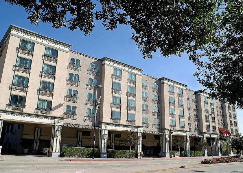 California Pasadena Exterior Detail