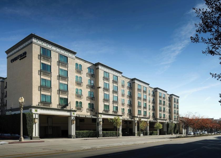 California Pasadena Exterior Detail