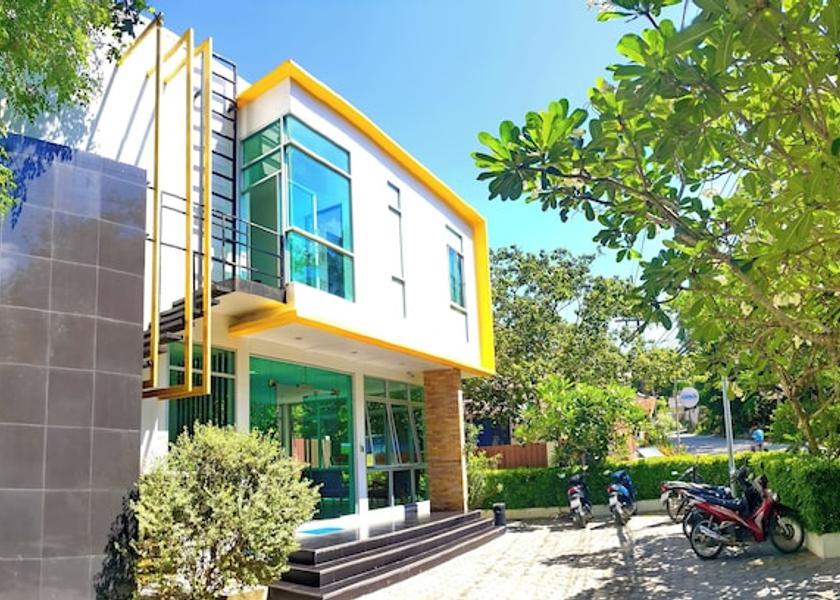 Surat Thani Koh Tao Exterior Detail