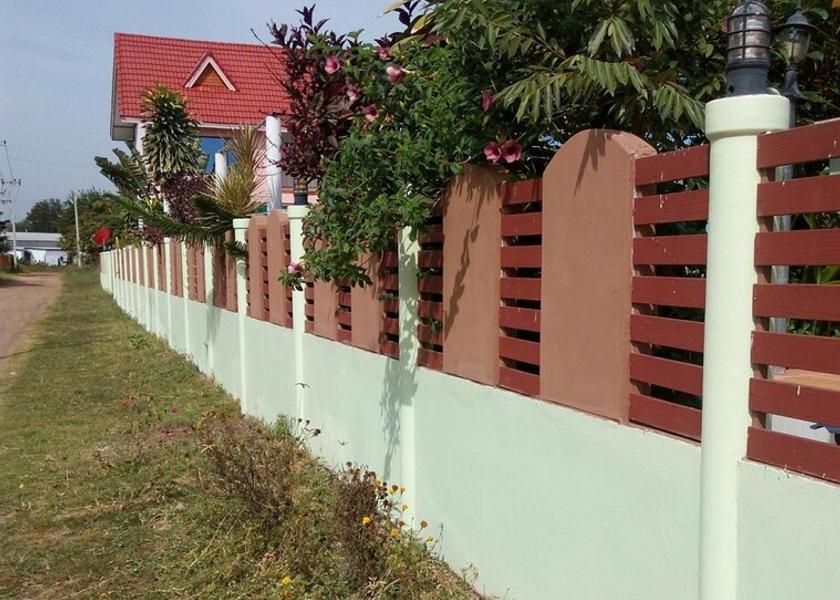 Sisaket khun han Exterior Detail