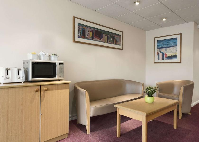 England Dursley Lobby