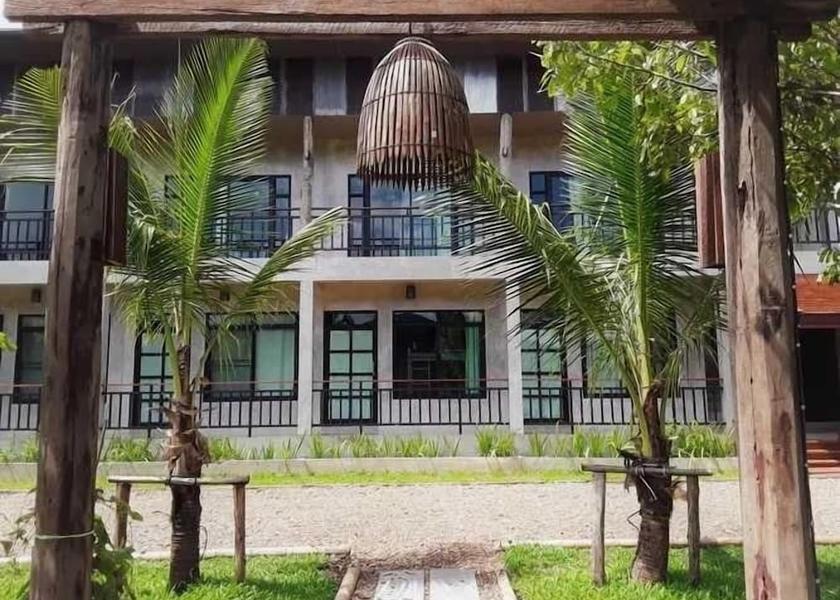 Chiang Mai Province Mae Taeng Exterior Detail