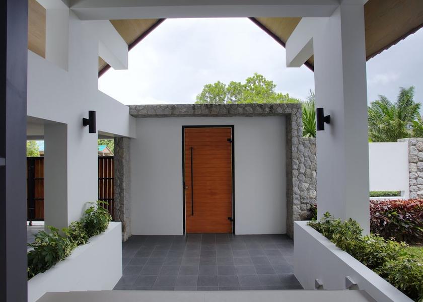 Phuket Si Sunthon Entrance