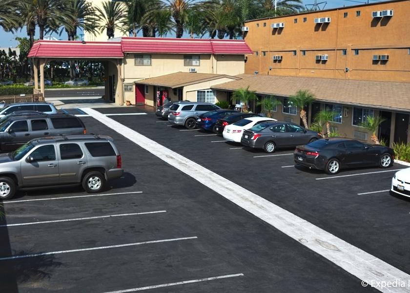 California Anaheim Exterior