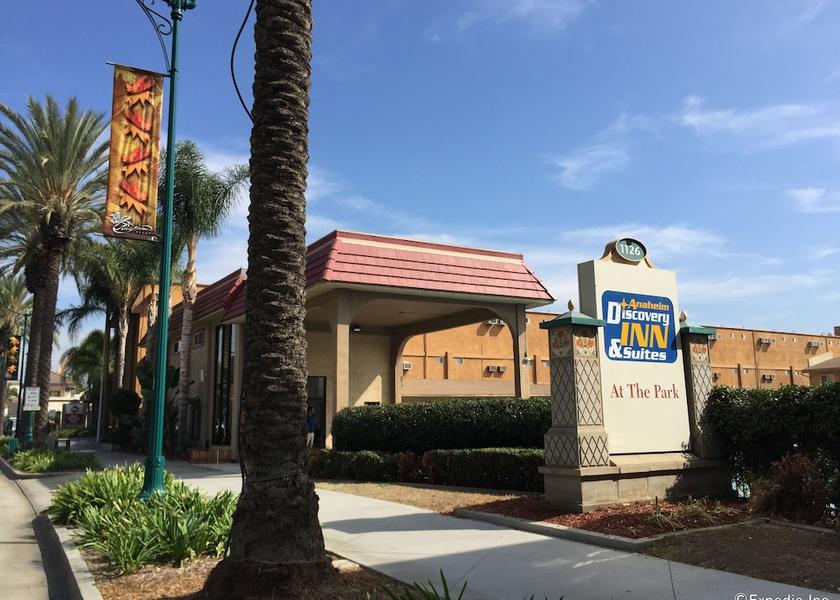California Anaheim Front of property