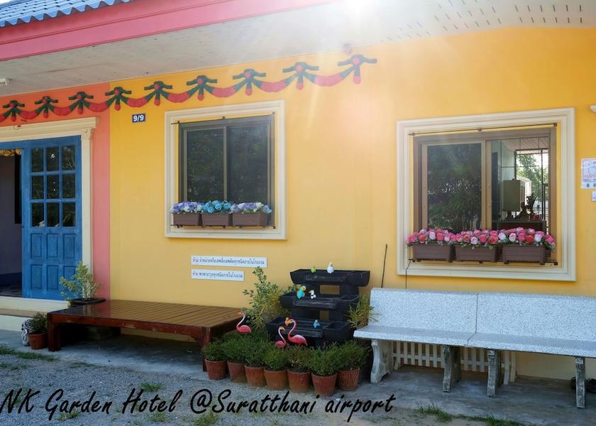 Surat Thani Phunphin Interior Entrance