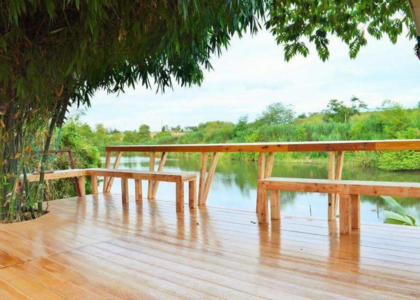 Chonburi pluak daeng Terrace