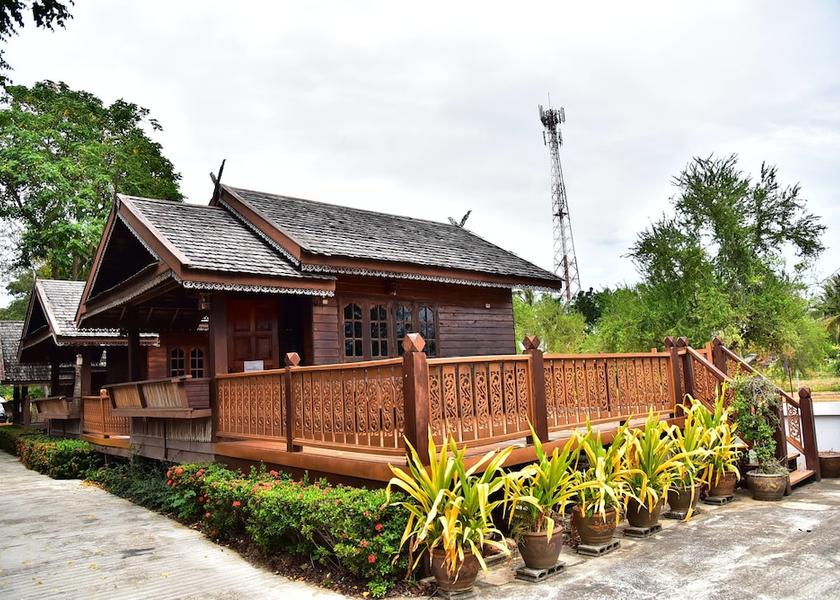 Prachuap Khiri Khan Kui Buri Exterior Detail