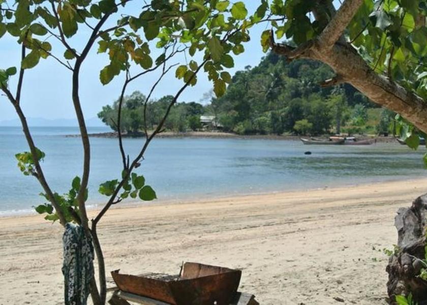 Krabi Province Nuea Khlong Beach