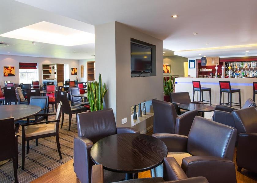 England Warwick bar/lounge