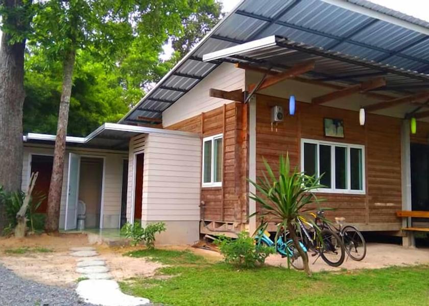 Prachin Buri Prachantakham Bathroom