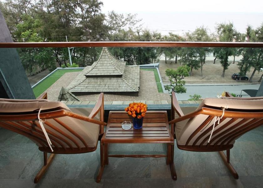 Prachuap Khiri Khan Cha-am Balcony