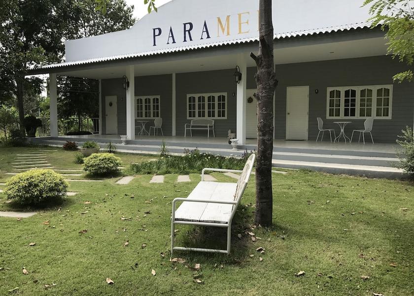 Ratchaburi Suan Phueng Terrace