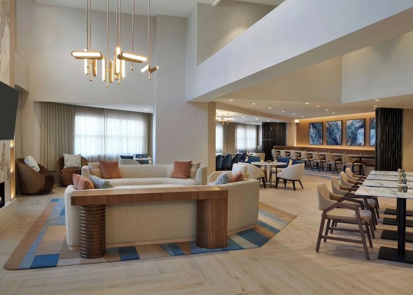 Ontario Kingston Lounge