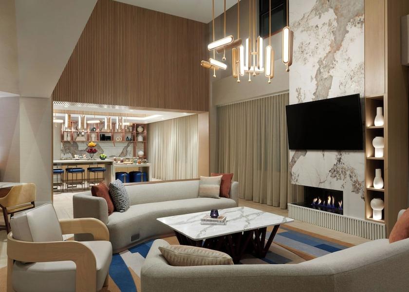 Ontario Kingston Lounge