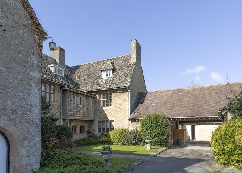 England Wantage Facade