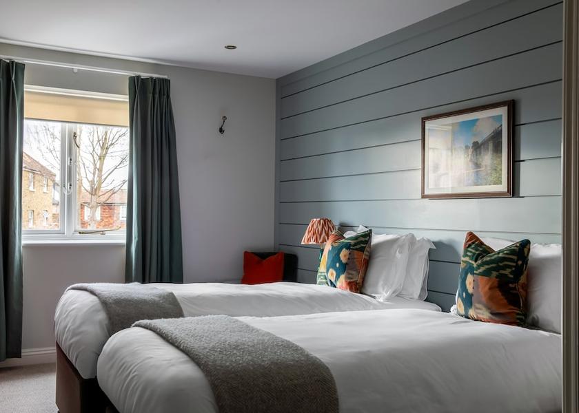 England Chertsey Room