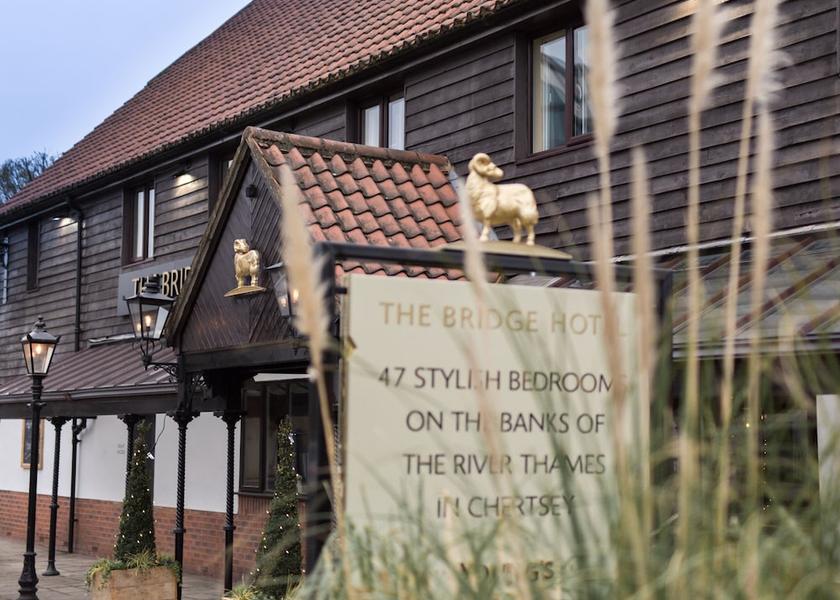 England Chertsey Facade