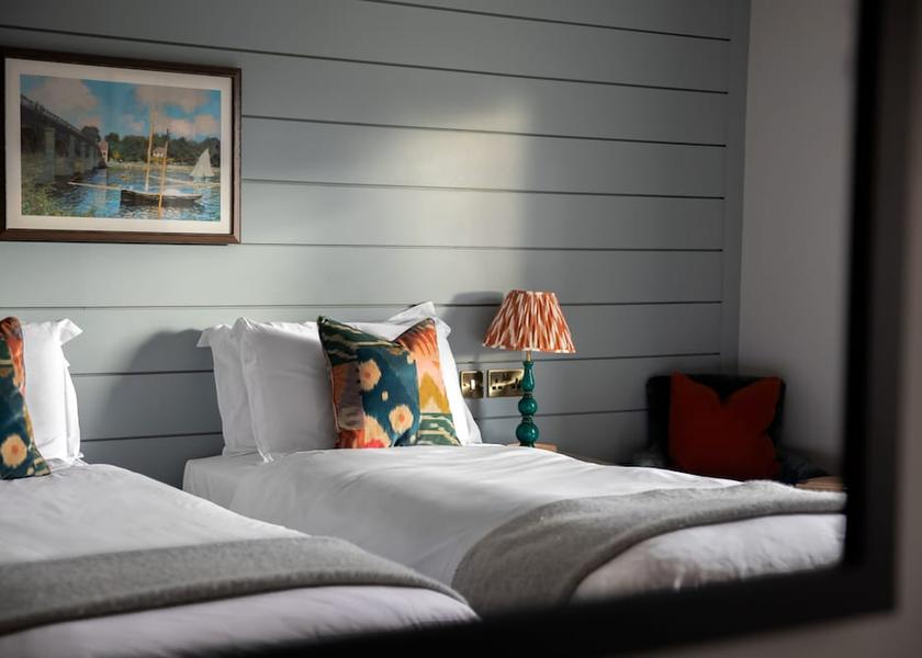 England Chertsey Room