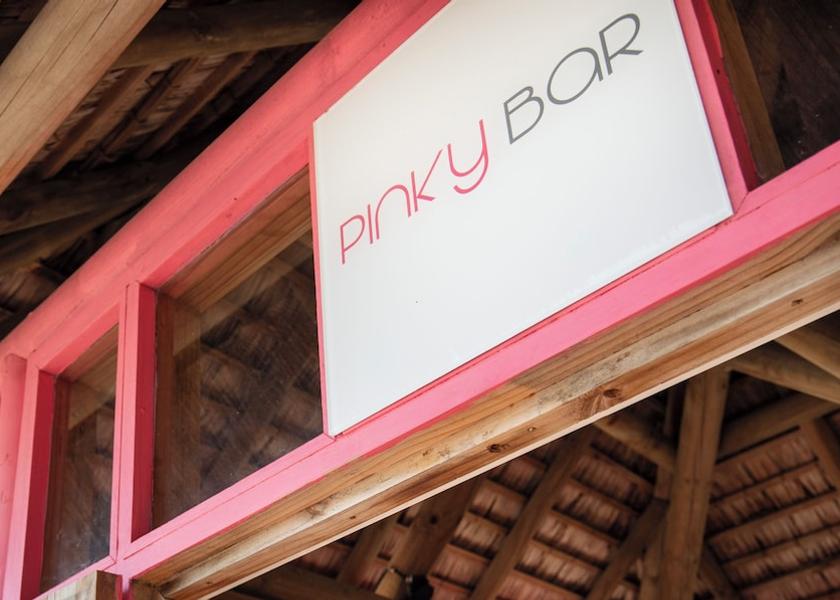  Pointe Aux Piments Bar (on property)