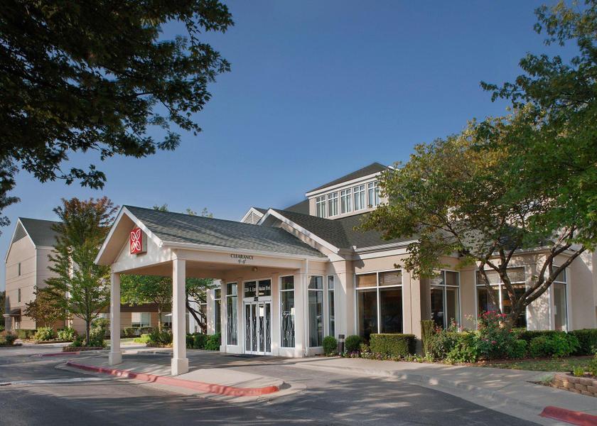 Arkansas Bentonville Hotel Exterior