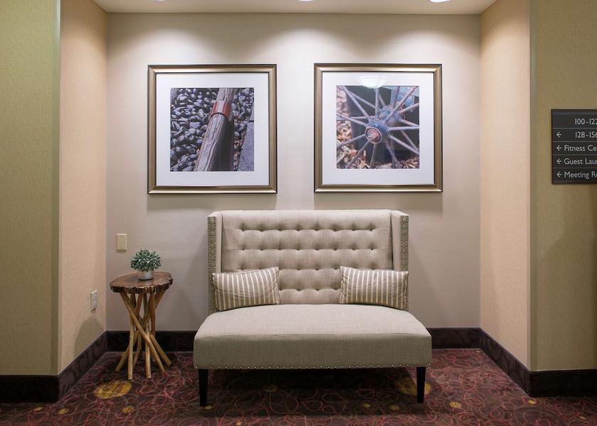Arkansas bentonville Lobby