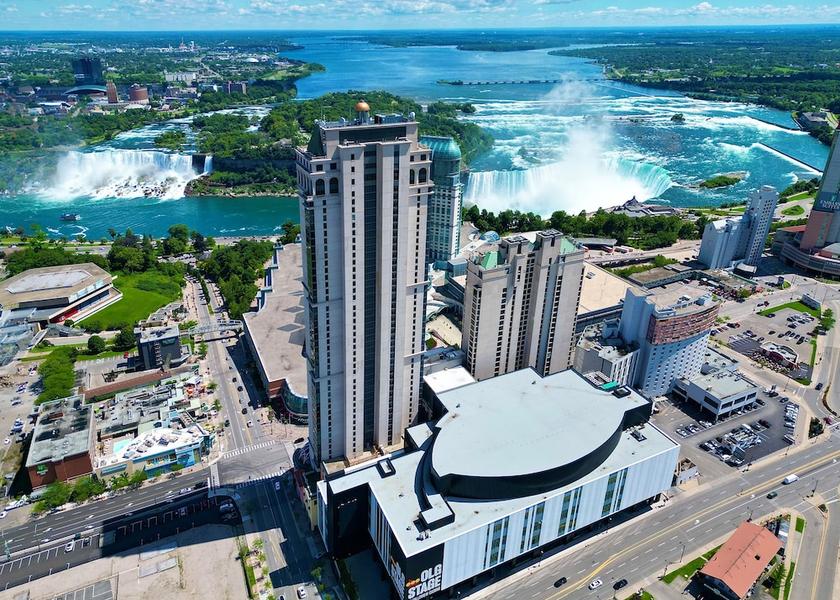 Ontario Niagara Falls Exterior Detail