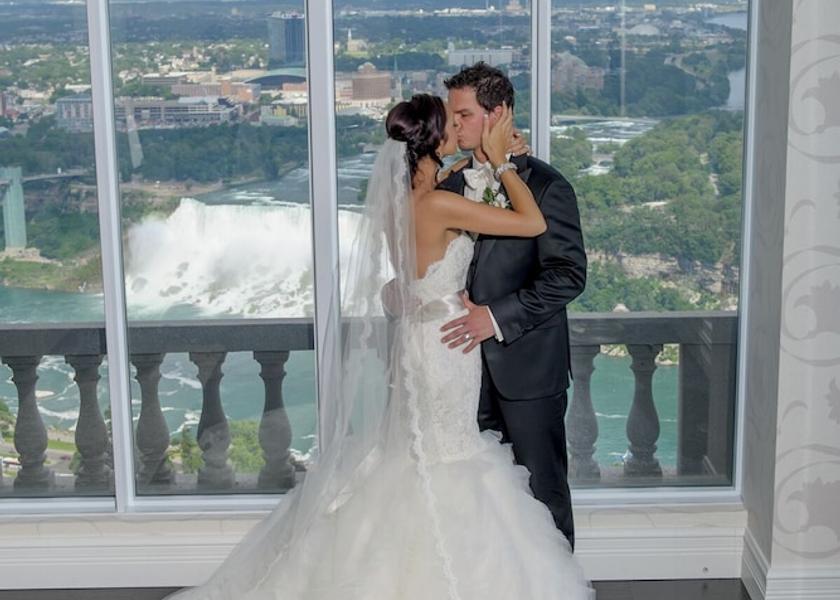 Ontario Niagara Falls Indoor Wedding
