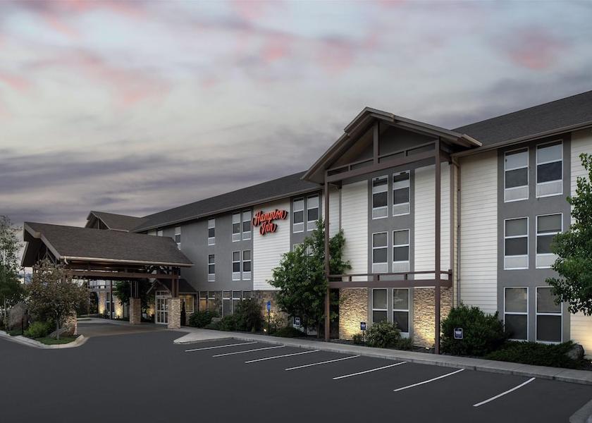 Montana Butte Exterior Detail