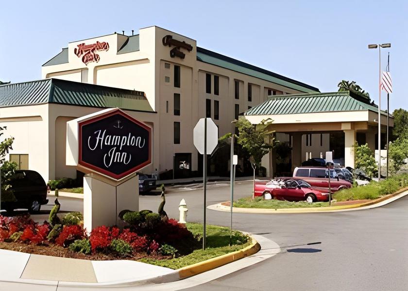 Virginia Dumfries Hotel Exterior