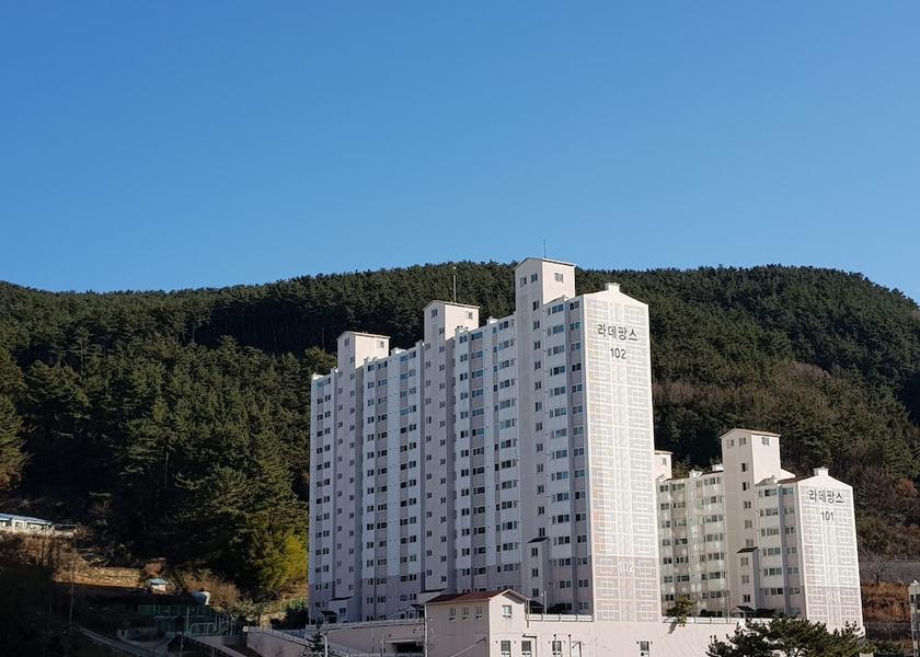 South Gyeongsang Geoje Mountain view