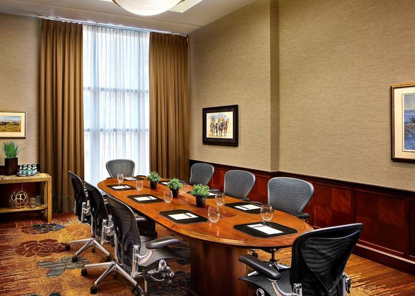 Alberta Calgary Meeting Room